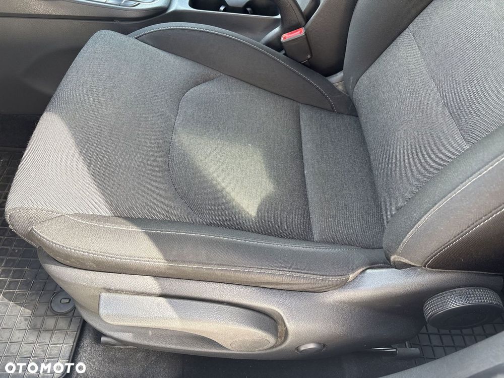 Hyundai i30 1.5 DPI Comfort - 12
