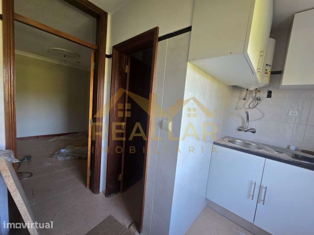 OPORTUNIDADE! Moradia T2 com garagem em Baião - Grande imagem: 3/25
