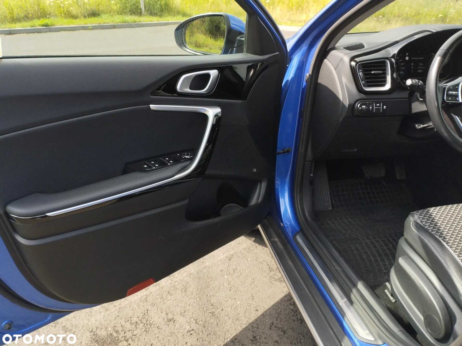 Kia XCeed 1.5 T-GDI Business Line DCT - 10