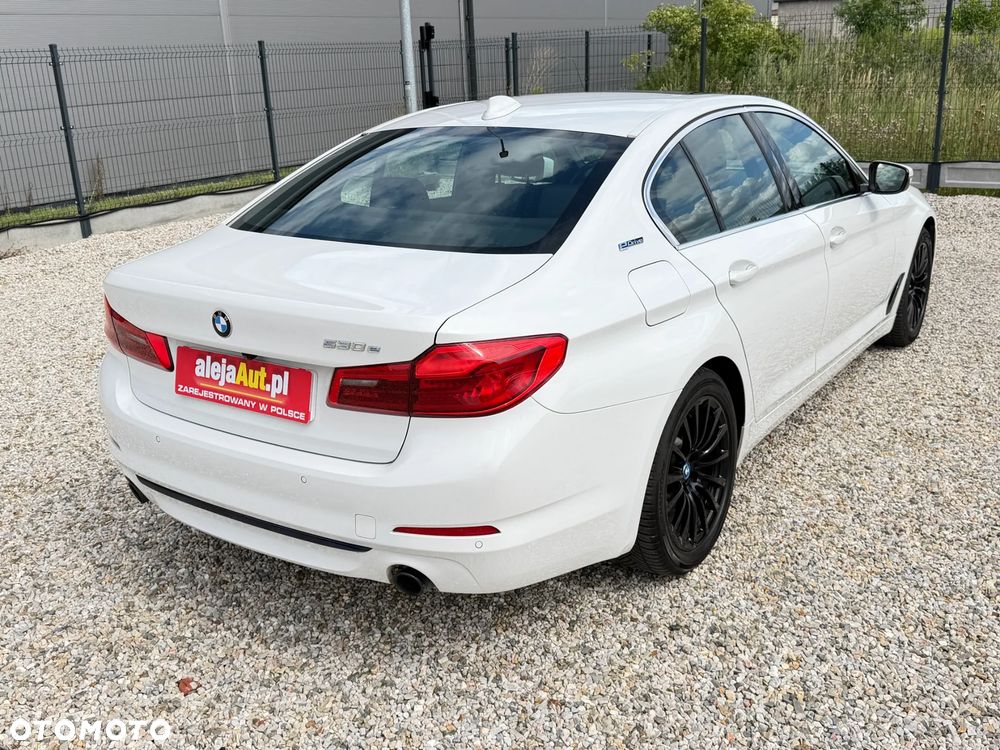 BMW Seria 5 530e iPerformance GPF Sport - 6