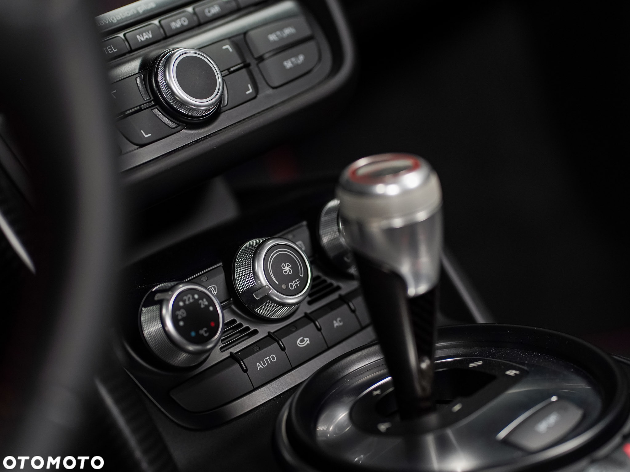 Audi R8 5.2 Quattro Plus S tronic - 20