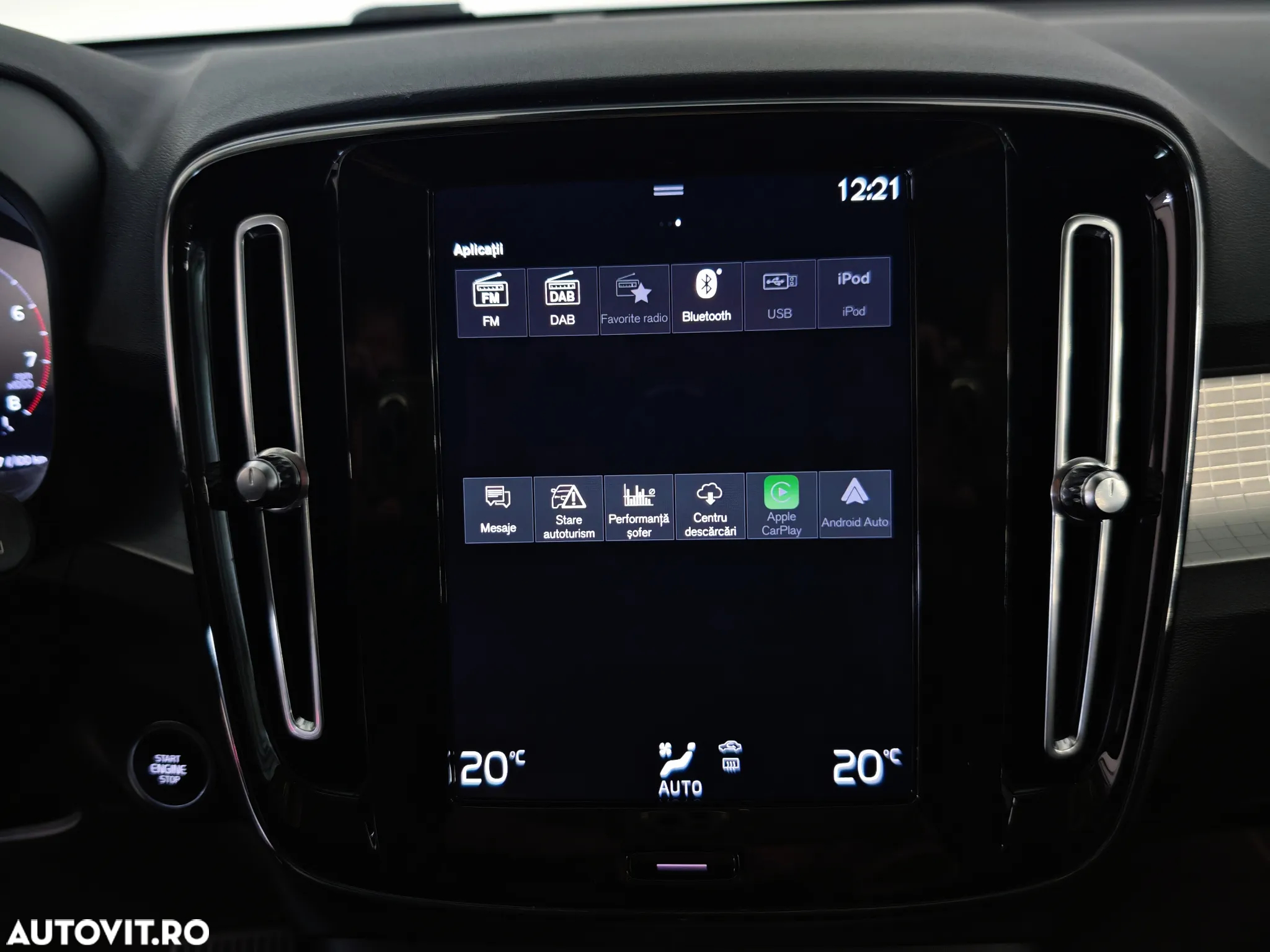 Volvo XC 40 T3 Geartronic Momentum Pro - 20