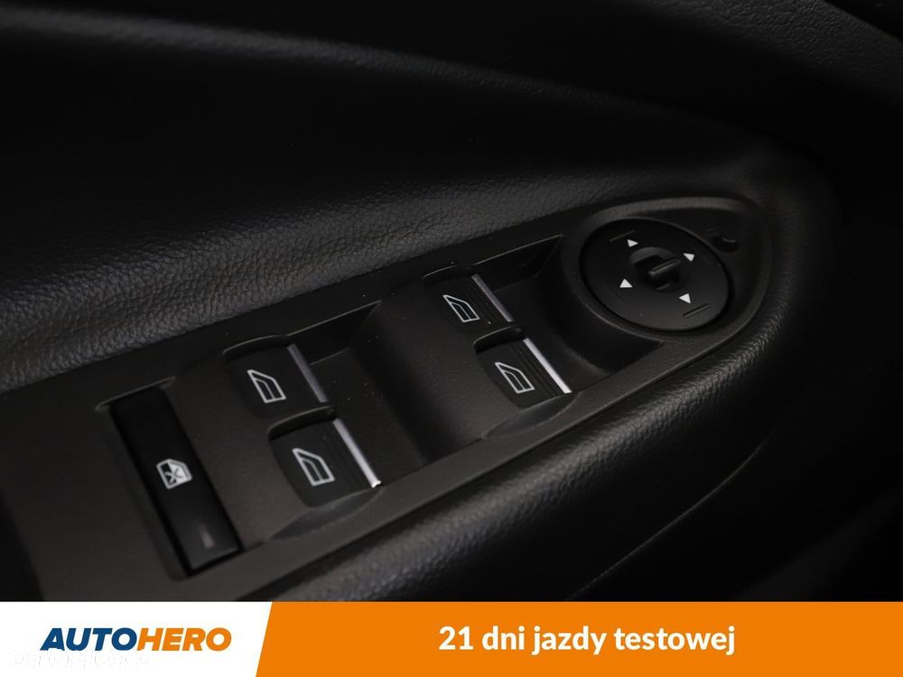 Ford Kuga - 31