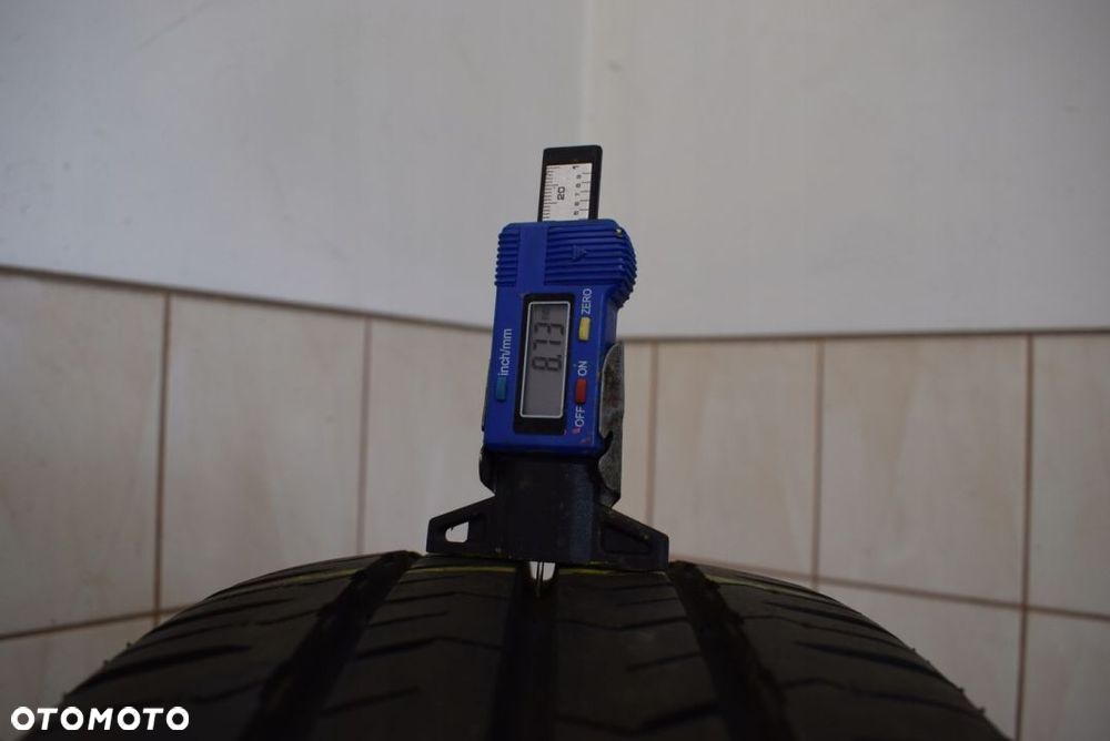 R16C 195/60 Nexen Roadian CT8 - 4