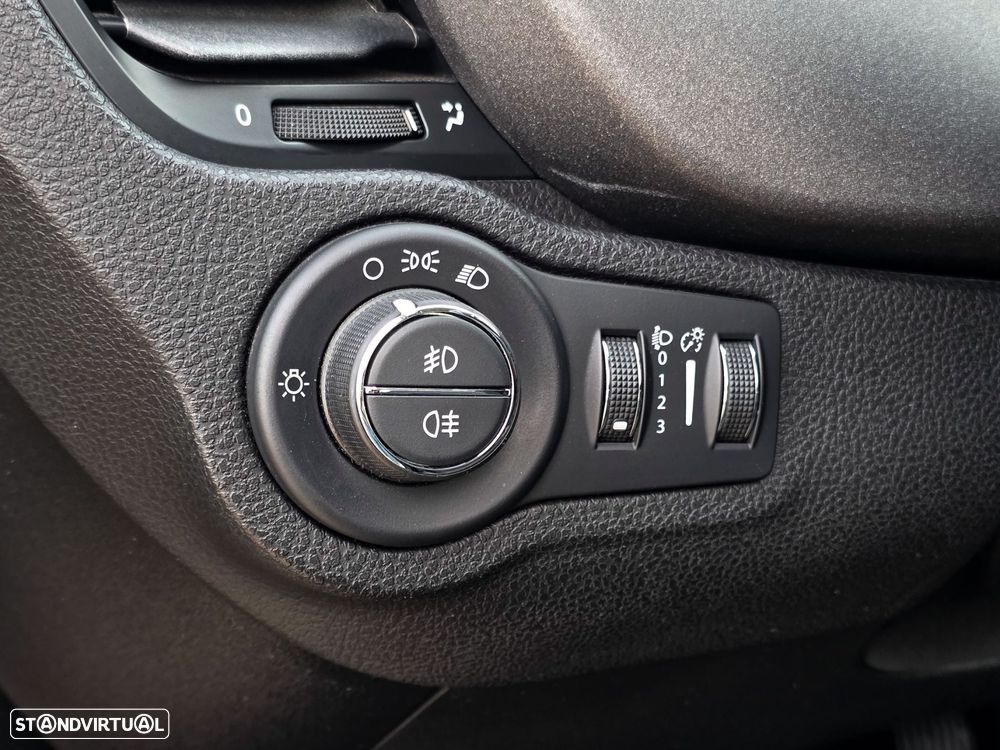 Fiat 500X 1.3 MJ Cross Plus S&S - 37