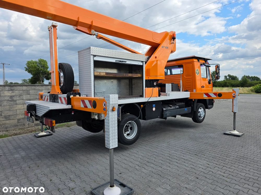 MAN Wumag WT 230 - 18