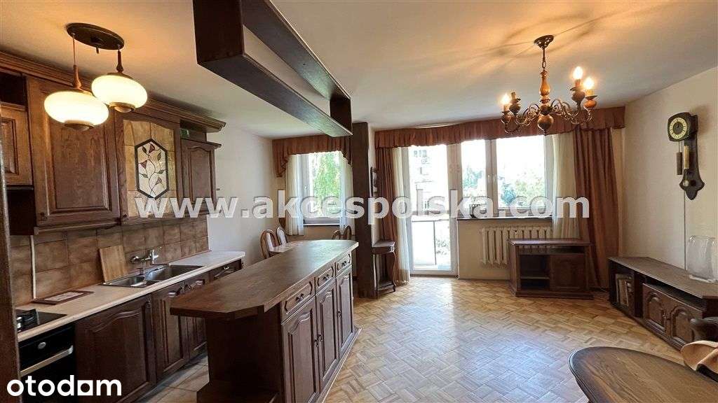 Księga Wiecz. Mieszkanie 3 Pokoje, Balkon Piwnica