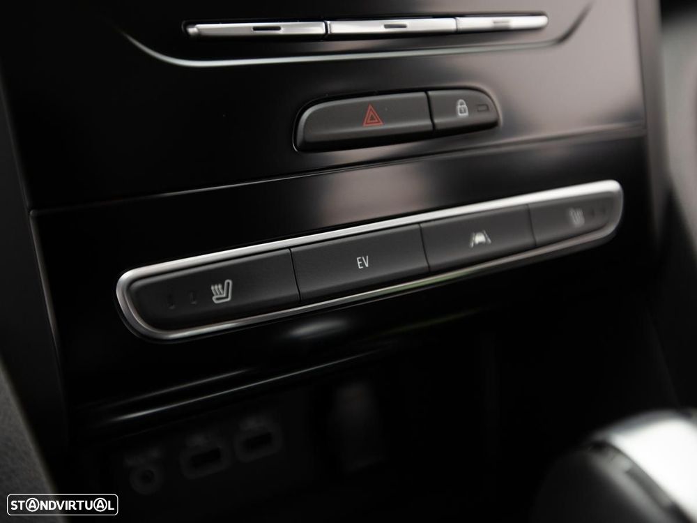 Renault Mégane Sport Tourer 1.6 E-Tech Plug-In Zen - 17