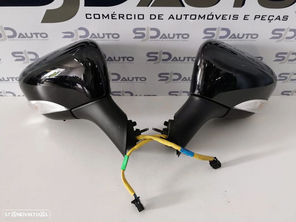 Retrovisor Direito / Esquerdo - Renault Captur (2015) - 1