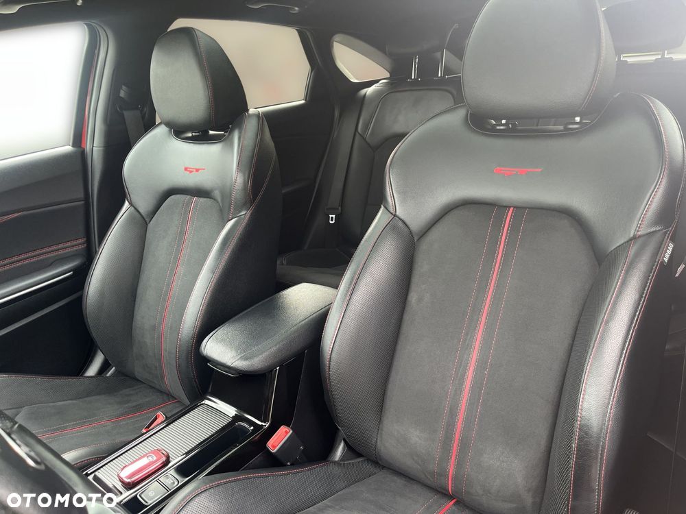 Kia ProCeed 1.6 T-GDI GT DCT - 11