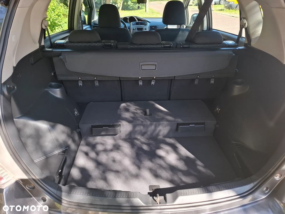 Toyota Verso 1.6 - 12