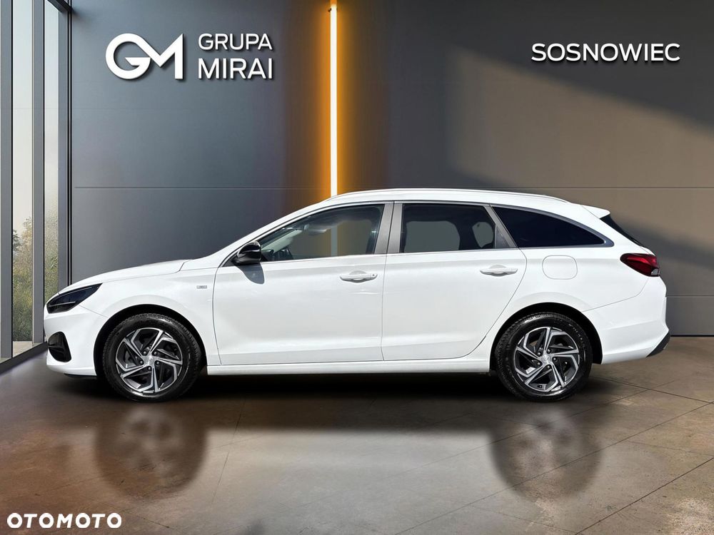 Hyundai i30 1.5 T-GDI 48V Smart - 2