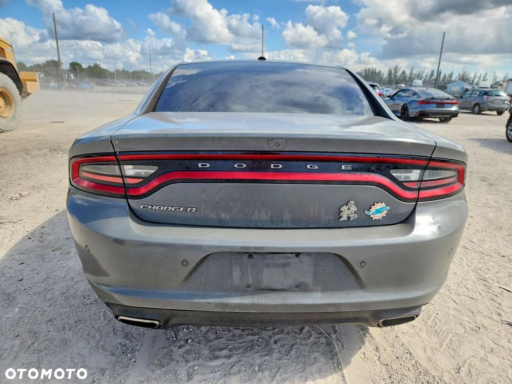 Dodge Charger - 6