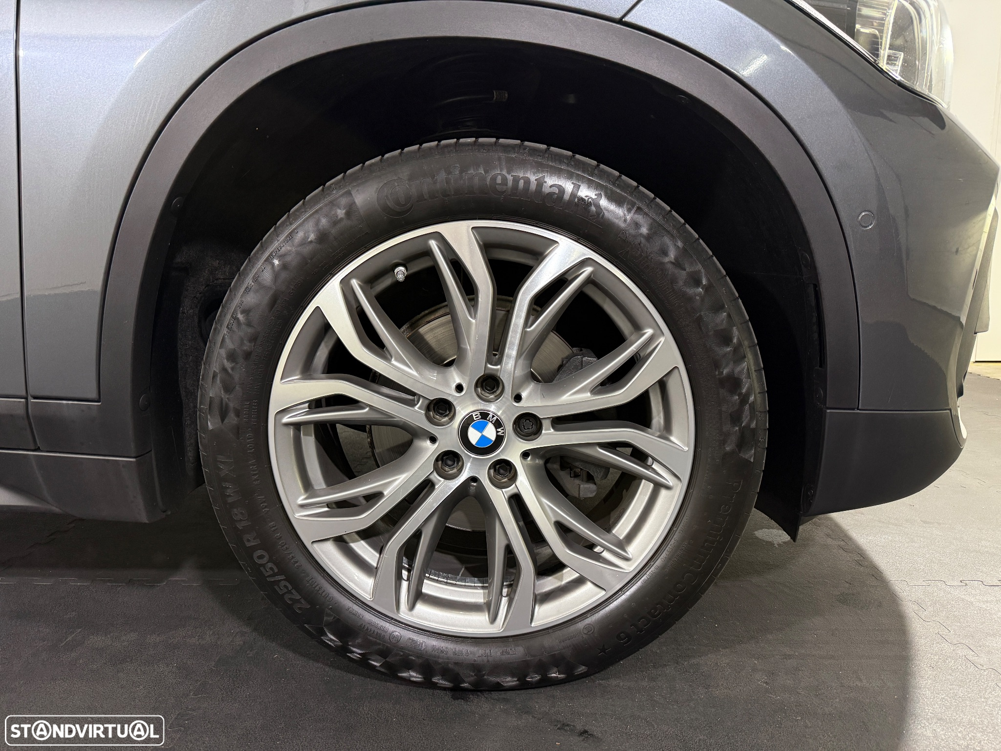 BMW X1 16 d sDrive Line Sport - 34