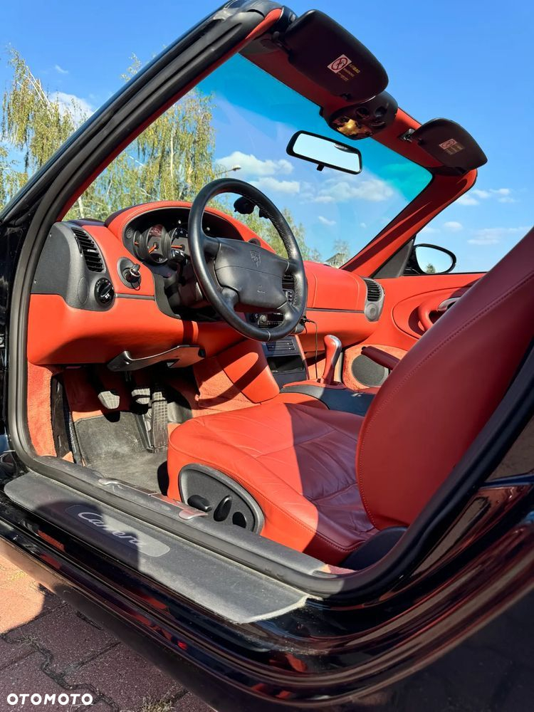 Porsche 911 Carrera Cabrio - 28