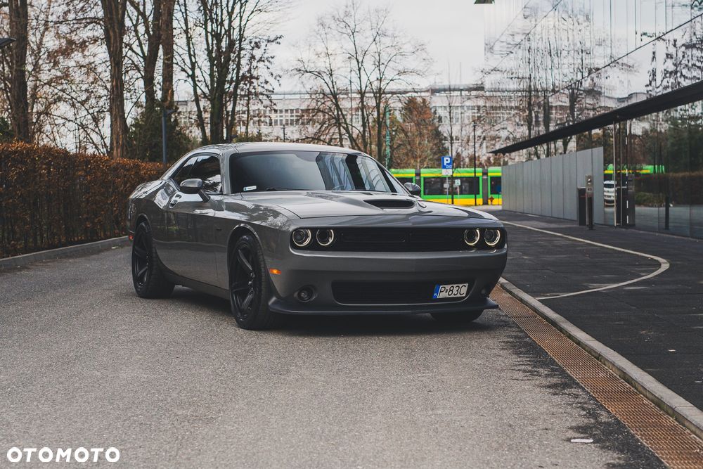 Dodge Challenger 5.7 R/T - 2
