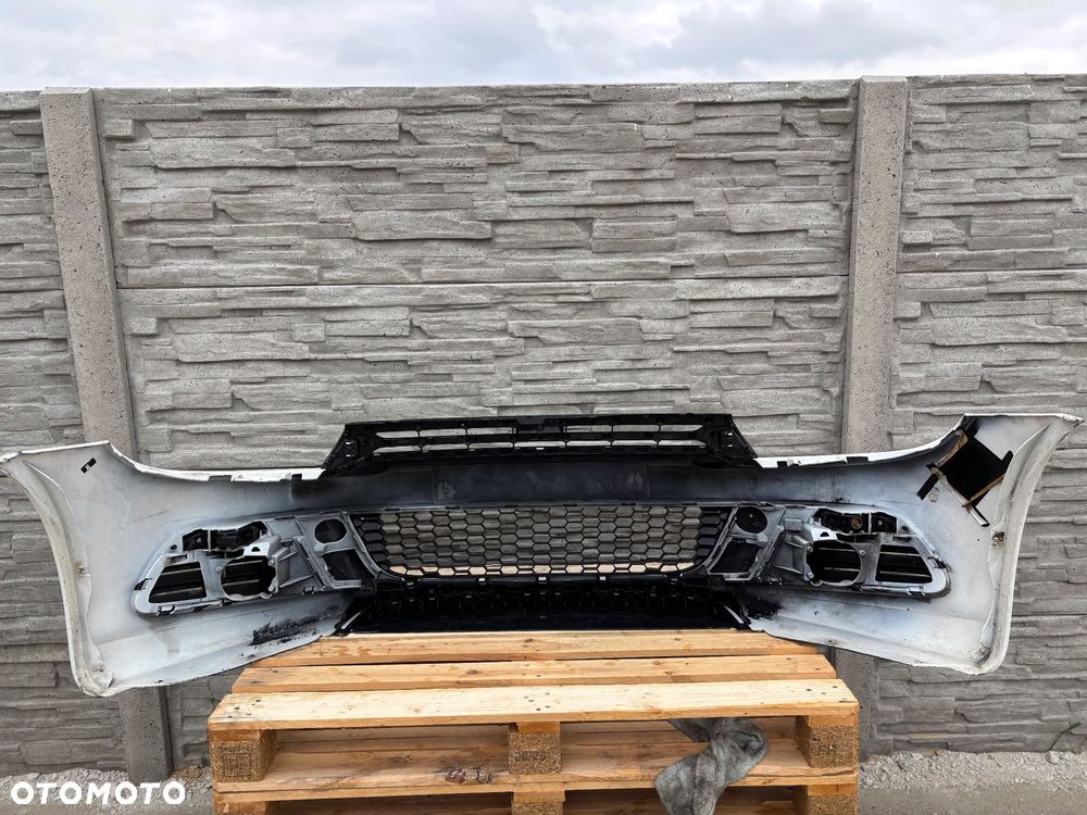 VW Scirocco 1K8 zderzak przedni - 7