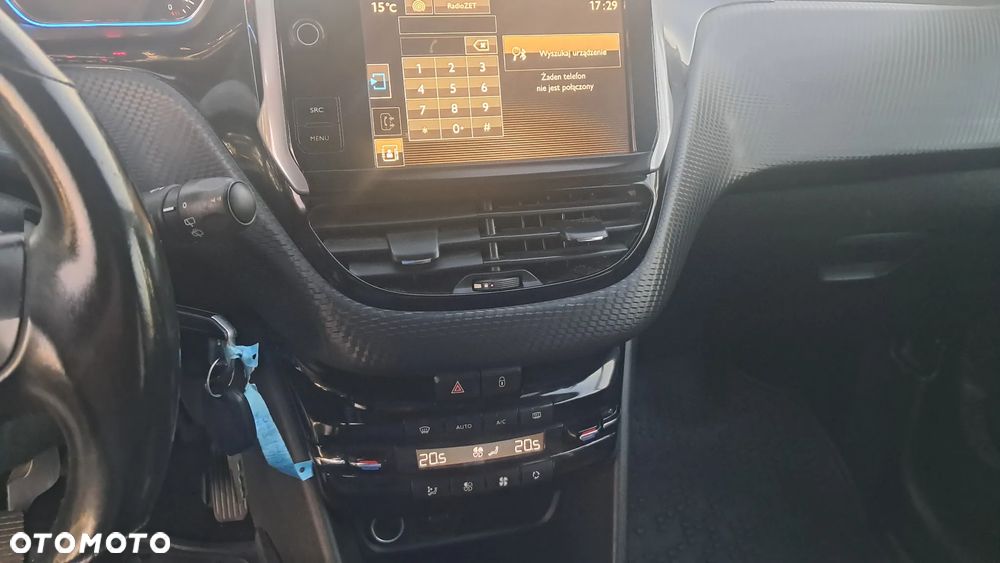 Peugeot 2008 1.6 BlueHDi Allure - 11