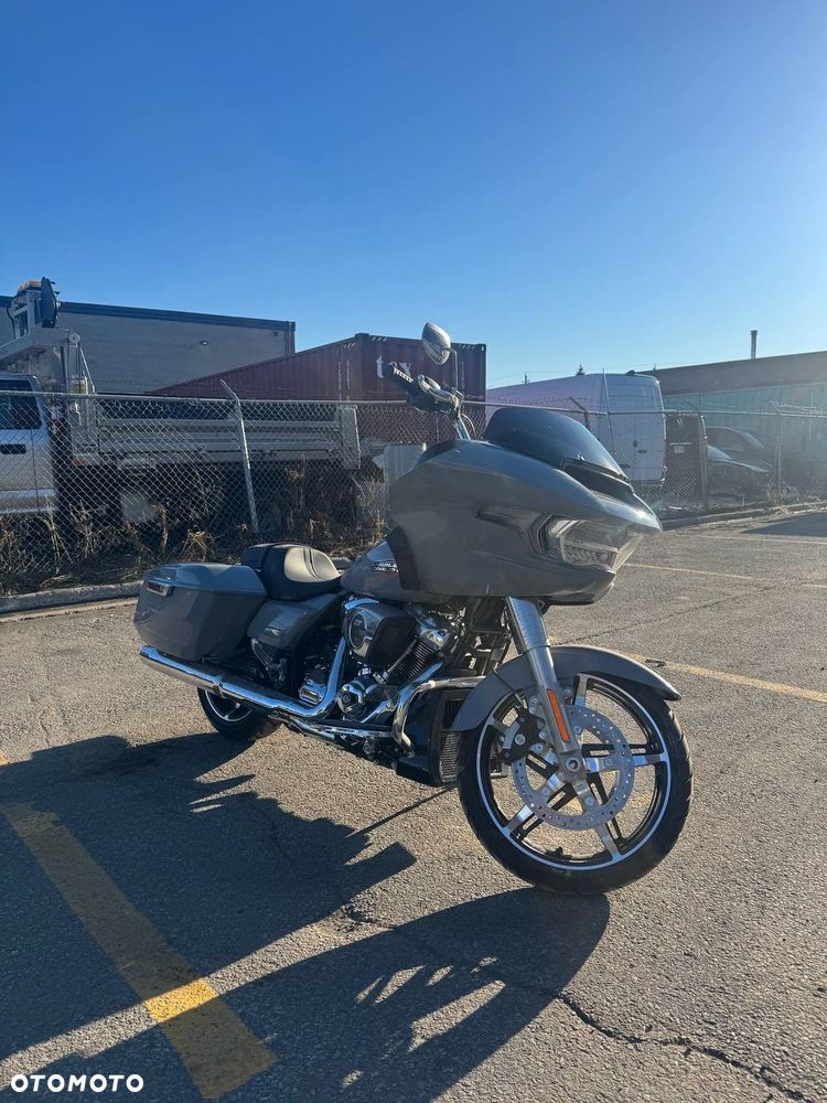 Harley-Davidson Touring Road Glide - 3