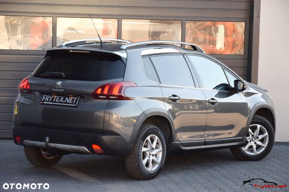 Peugeot 2008 - 11