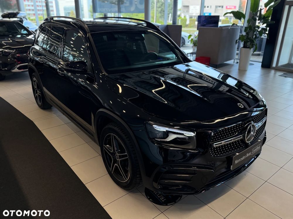 Mercedes-Benz GLB 200 AMG Line 7G-DCT - 9