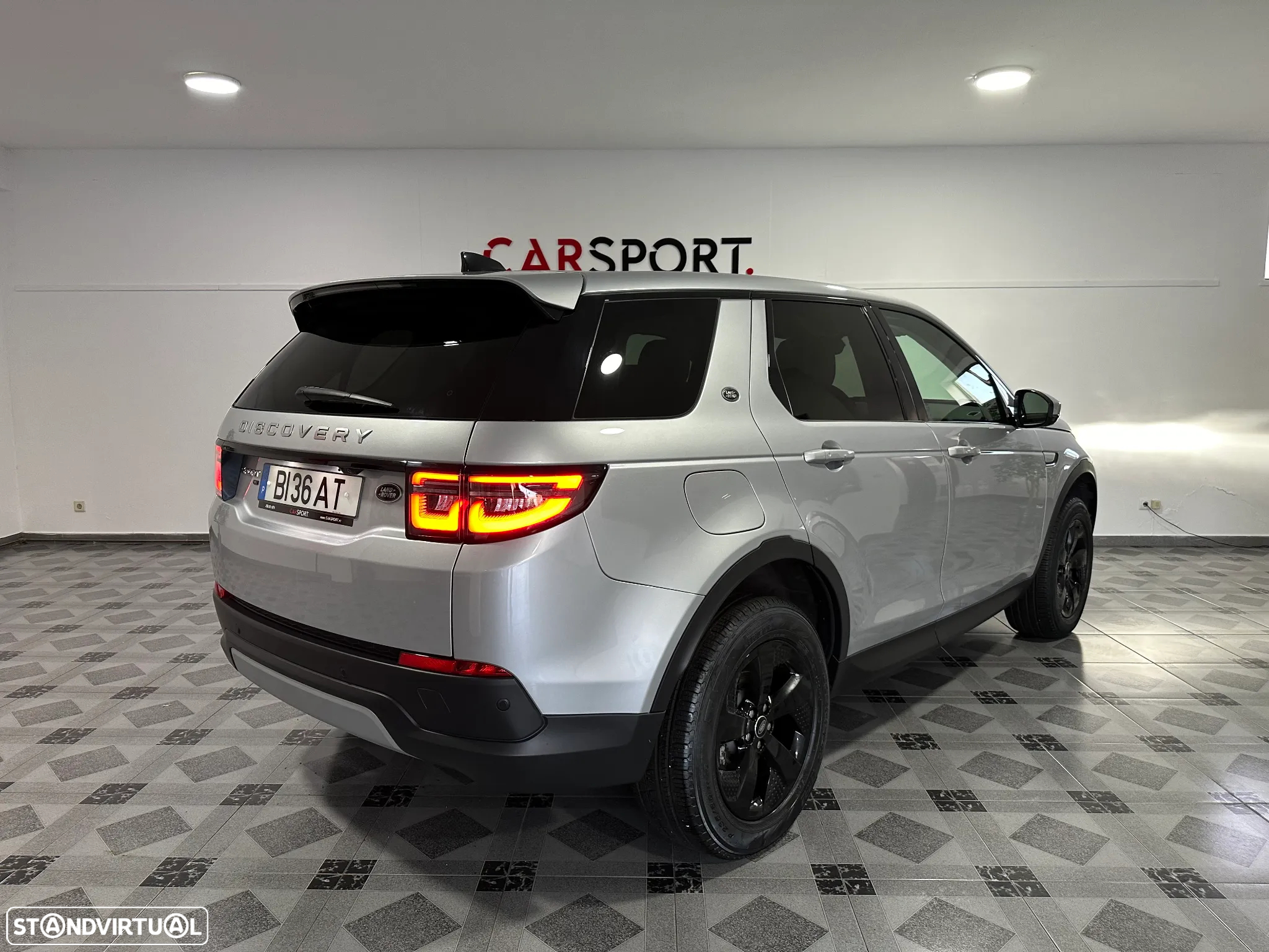 Land Rover Discovery Sport 2.0 D AWD S - 4