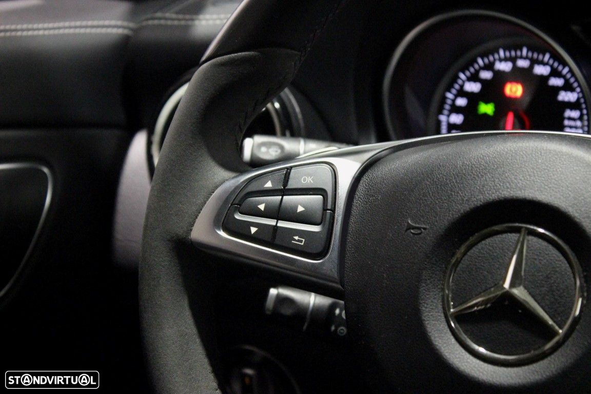 Mercedes-Benz CLA 220 - 19