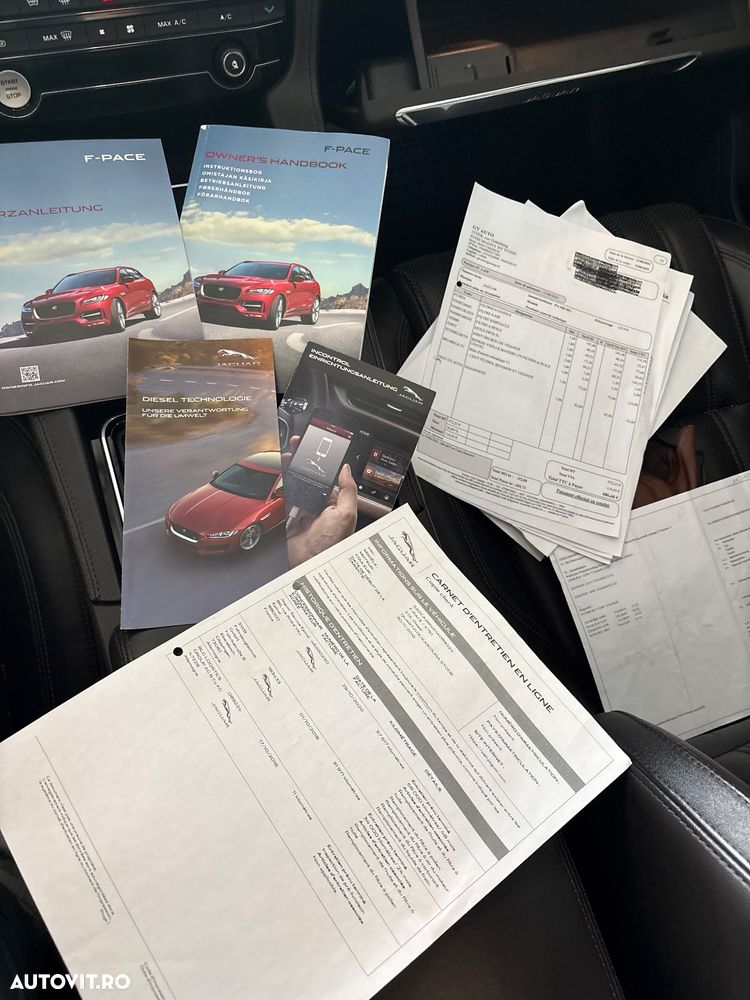 Jaguar F-Pace 20d AWD Portfolio - 29