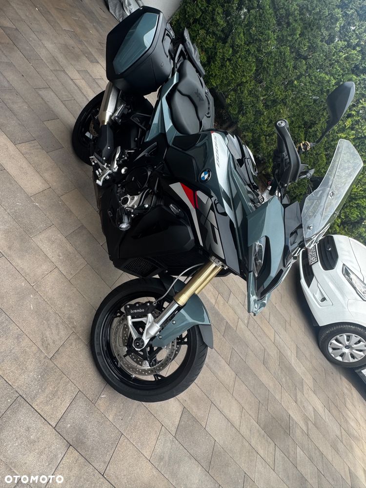BMW XR - 1