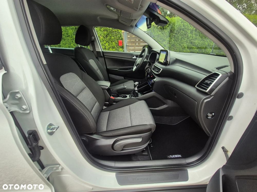 Hyundai Tucson 1.6 GDI BlueDrive Comfort 2WD - 36