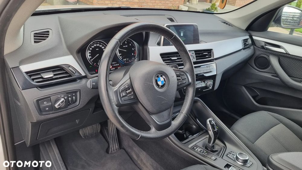 BMW X1 xDrive18d - 12