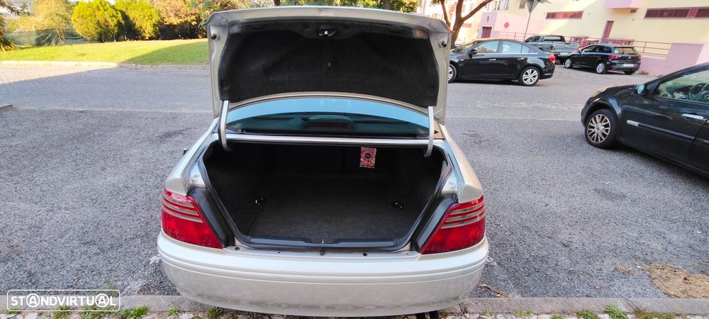 Honda Accord 2.0 ES - 14