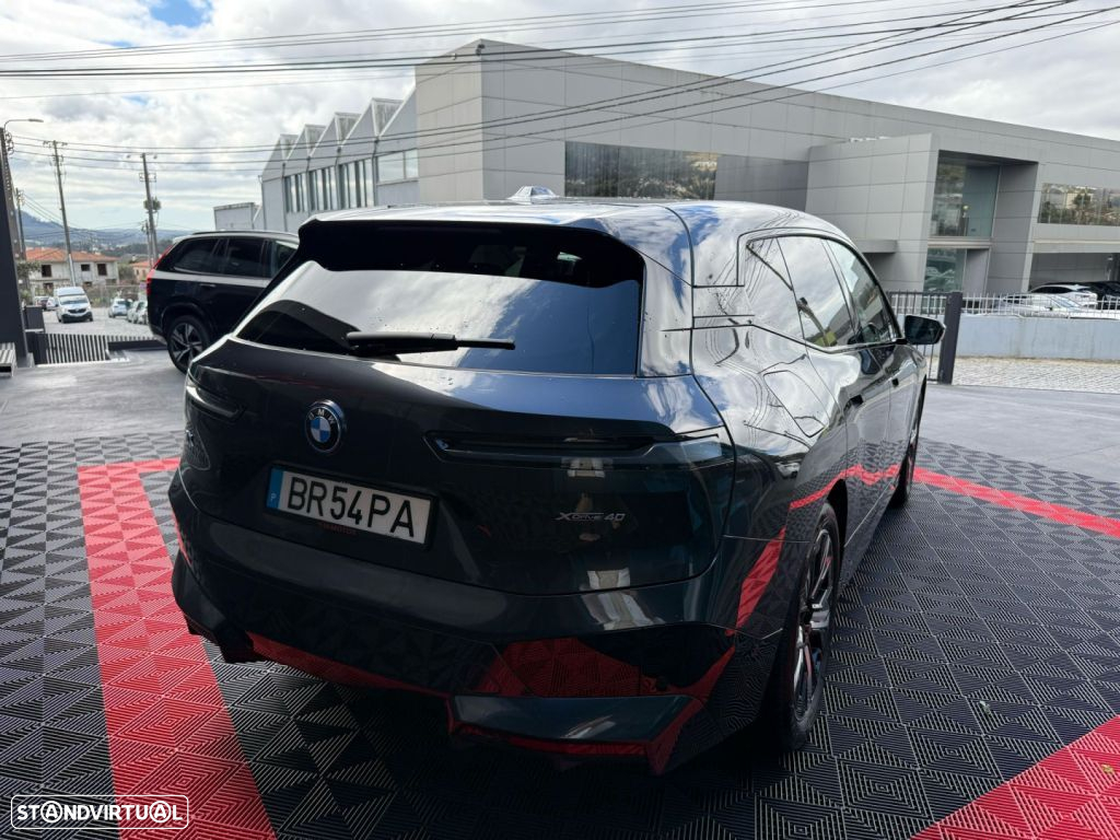 BMW iX xDrive 40 Pack Desportivo - 5