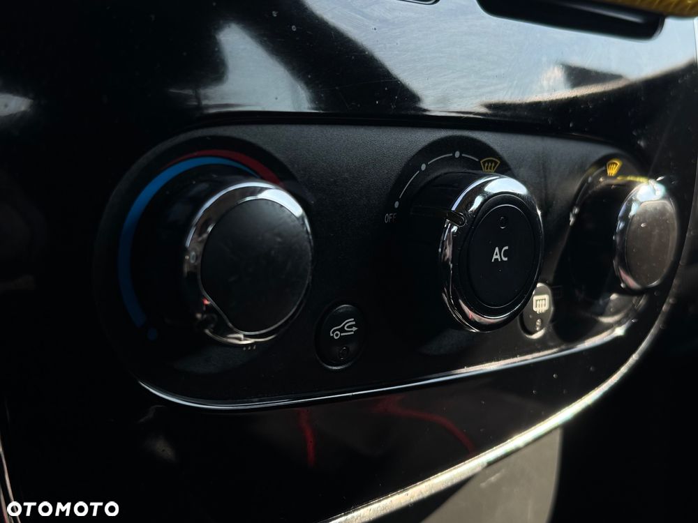 Renault Clio 1.2 16V Life - 16