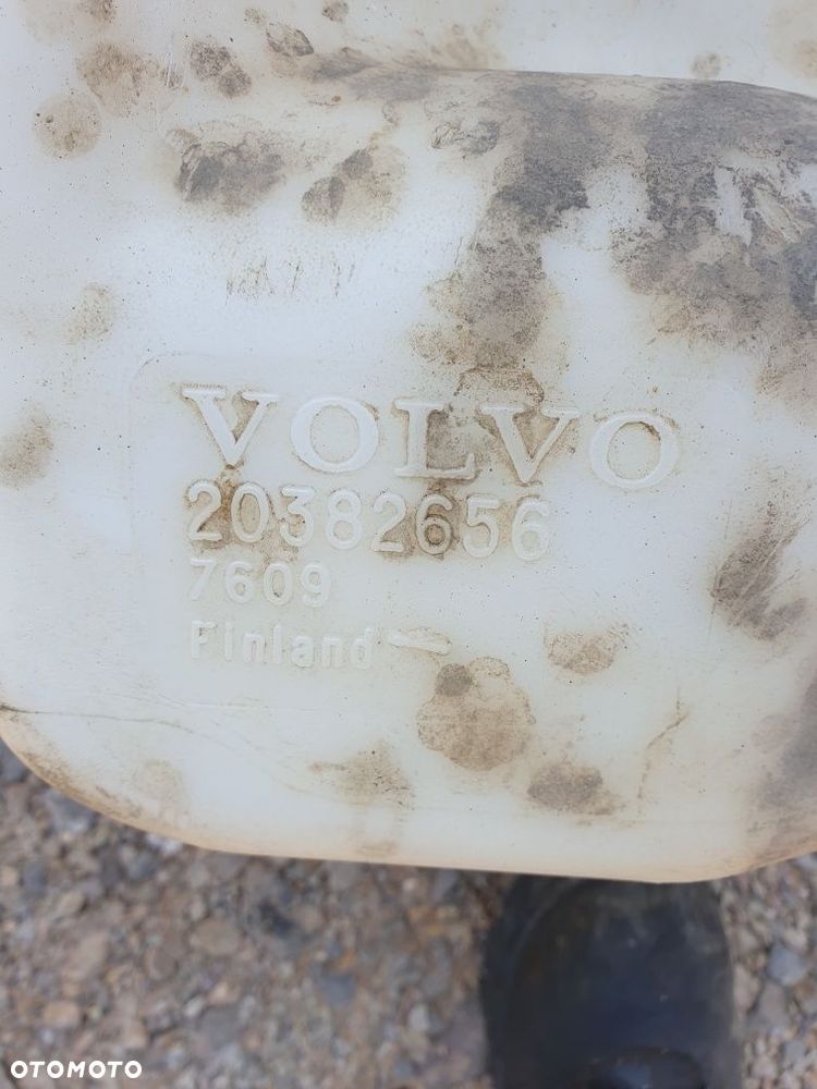 Volvo fh13 zbiorniczek spryskiwaczy