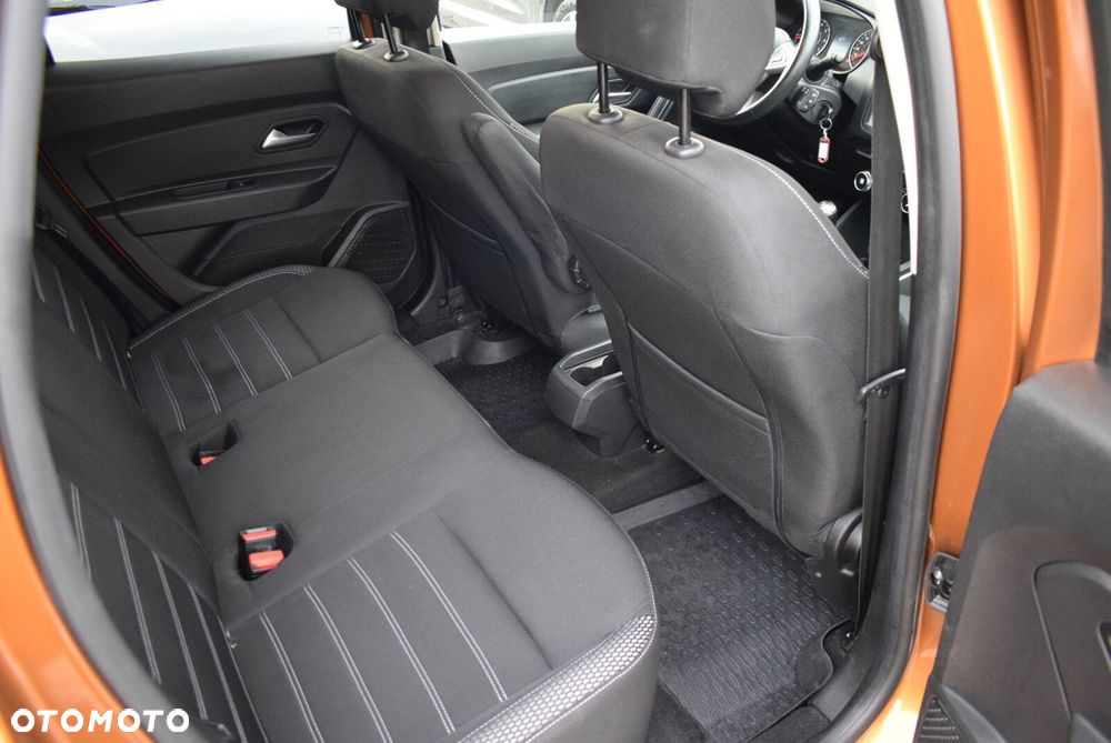 Dacia Duster 1.6 SCe Prestige - 26