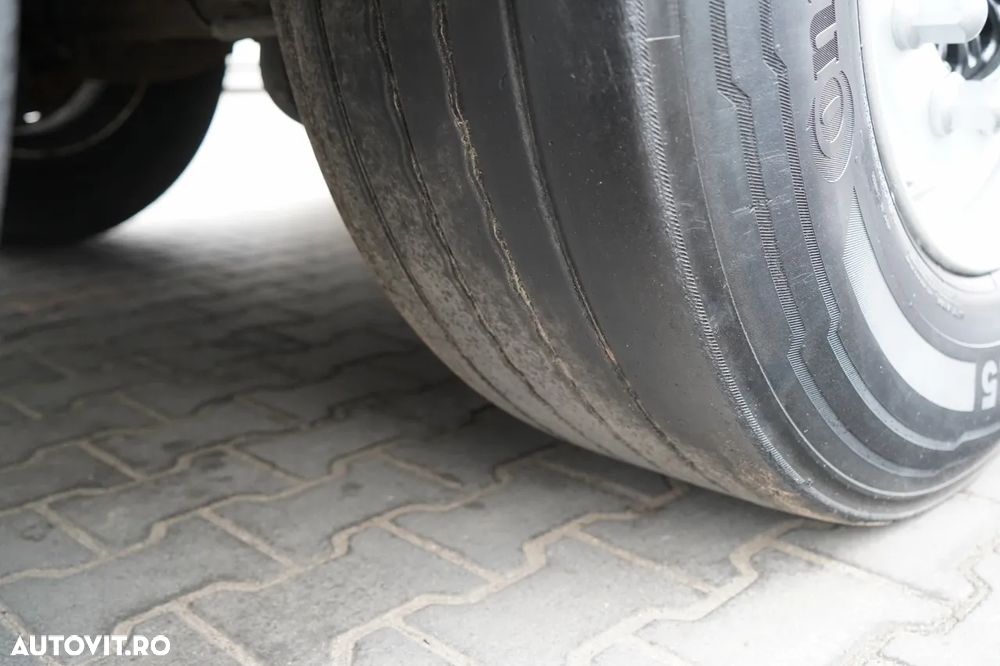 Fruehauf CORTINĂ / STANDARD / LIFT / BALCĂ PODEA PUTERNICĂ / AXĂ RIDICATĂ - 27