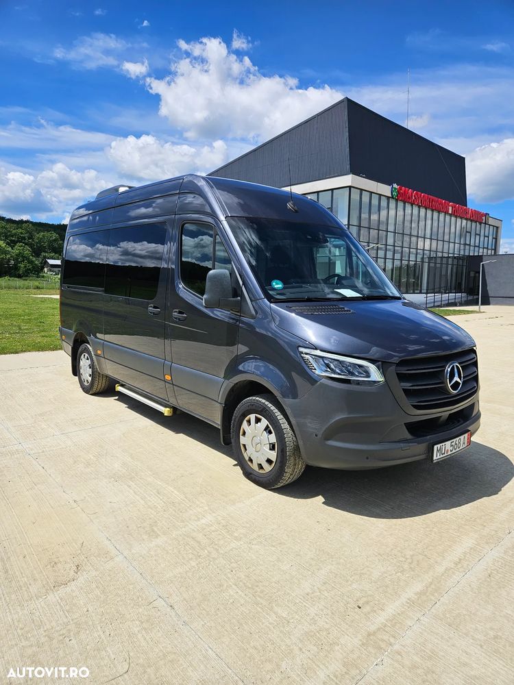 Mercedes-Benz Sprinter - 2