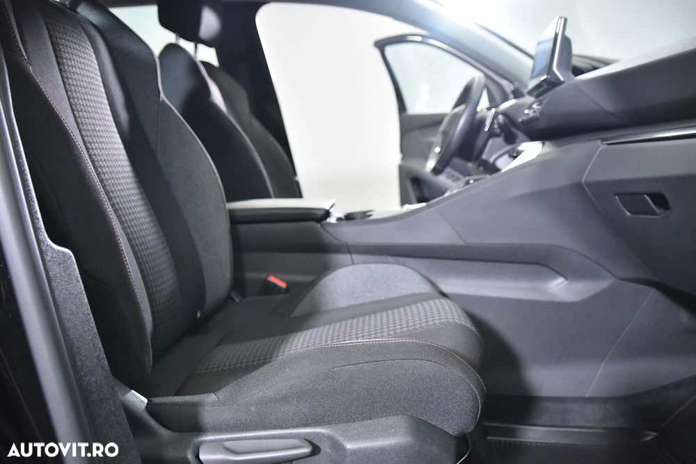 Peugeot 3008 - 12