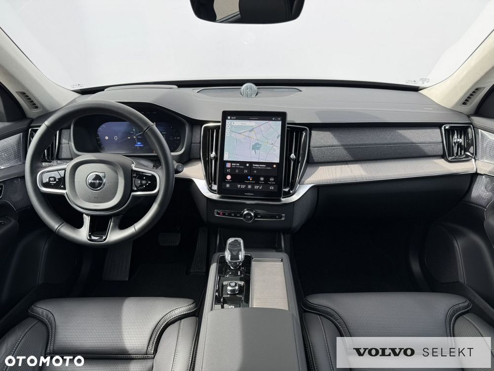Volvo XC 90 T8 AWD Plug-In Hybrid Ultra Dark 7os - 18
