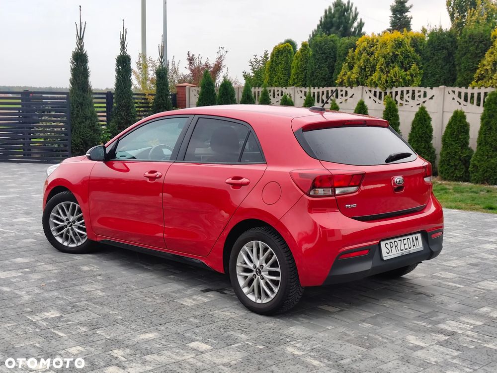 Kia Rio - 5