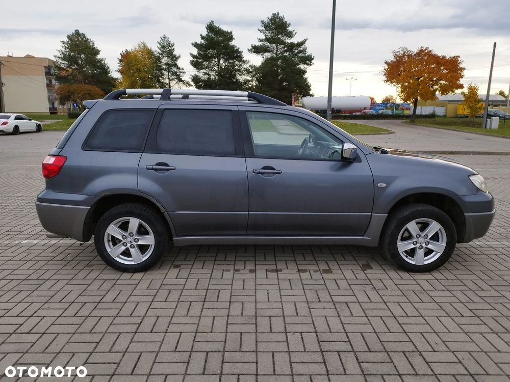 Mitsubishi Outlander 2007 photo 3