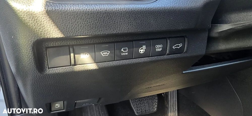 Toyota RAV4 2.5 Hybrid VVT-iE 4x4 Luxury Premium - 2