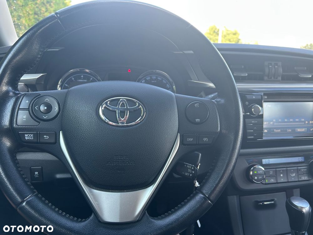 Toyota Corolla 1.6 Executive MS - 8