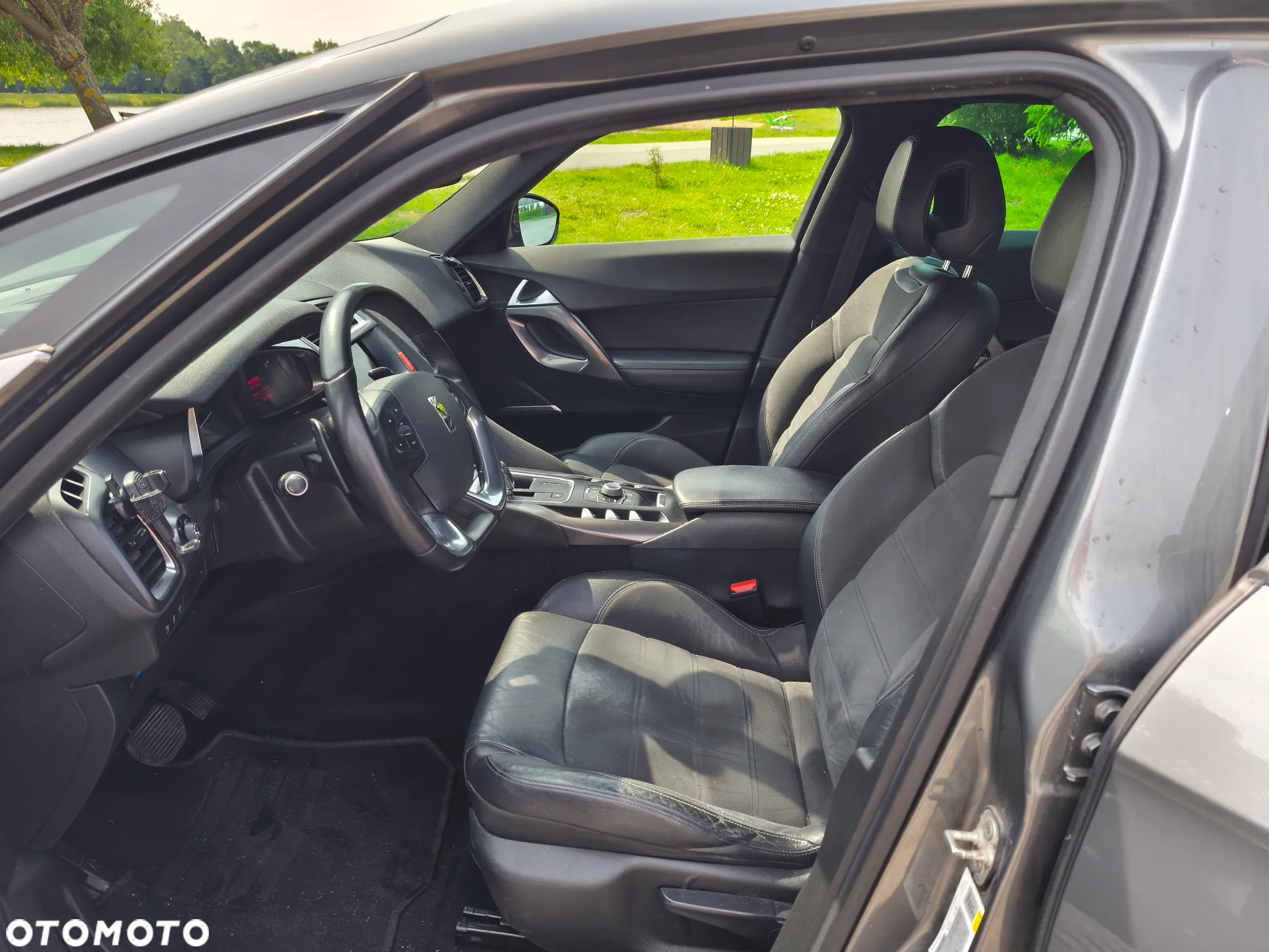 Citroën DS5 1.6 e-HDi Chic MCP - 7