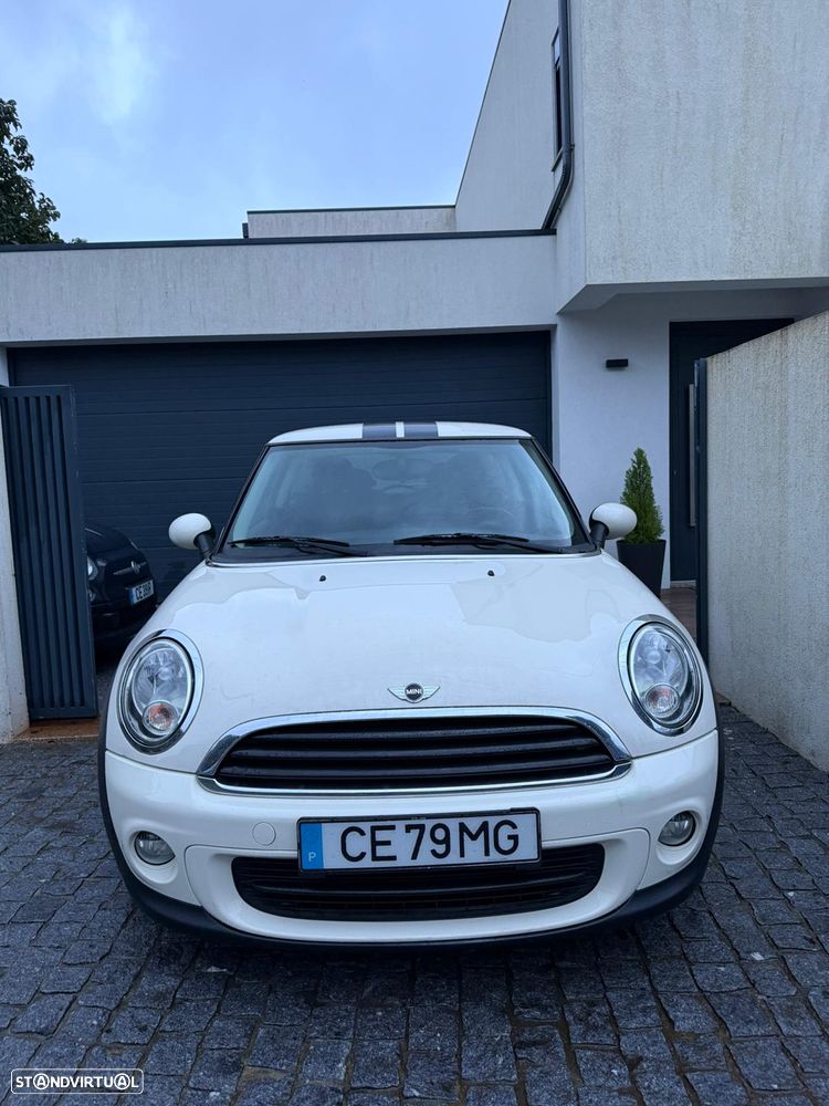 MINI 3 Portas One - 1