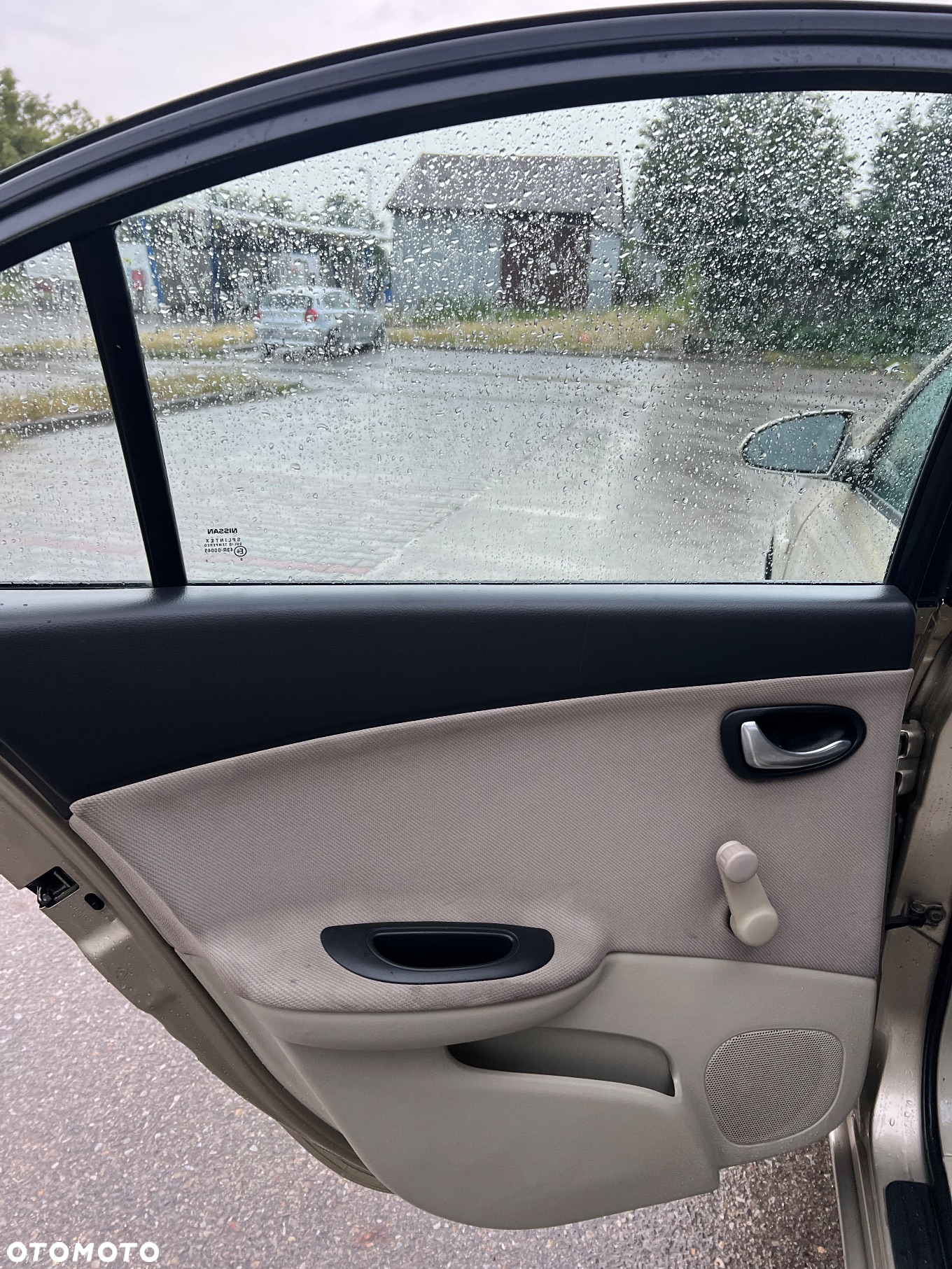 Nissan Primera - 12