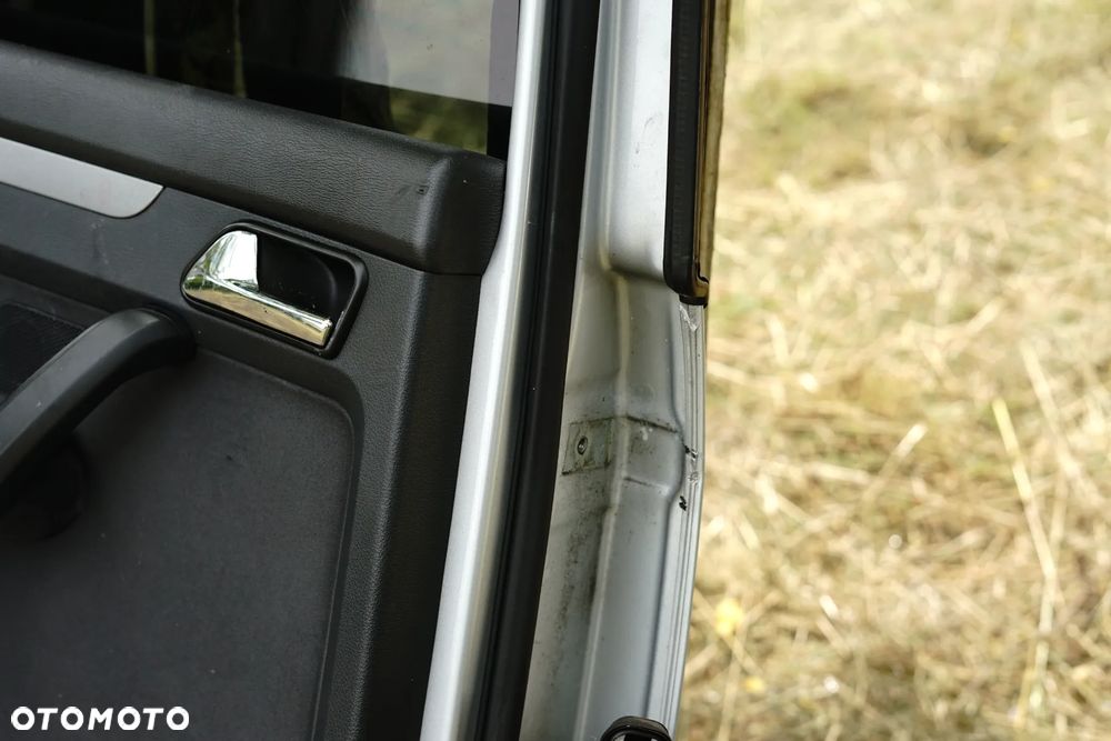 Drzwi tył tylne lewe VW Touran I Lift LA7W - 16