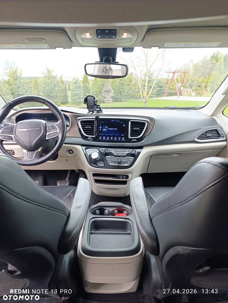 Chrysler Pacifica - 8