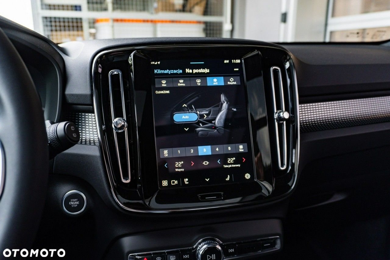 Volvo XC 40 - 35